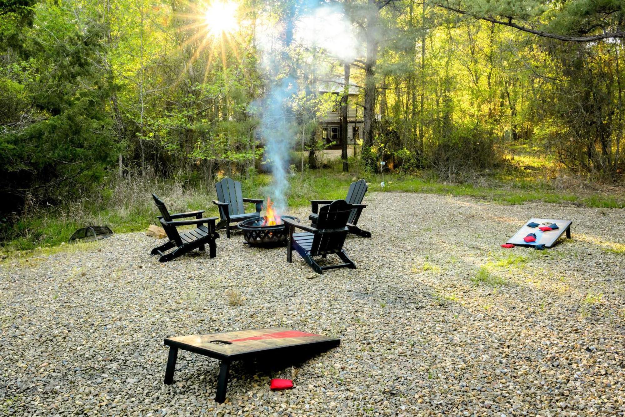 New Farmhouse-Chic Cabin With Hot Tub & Firepit Broken Bow Exterior photo