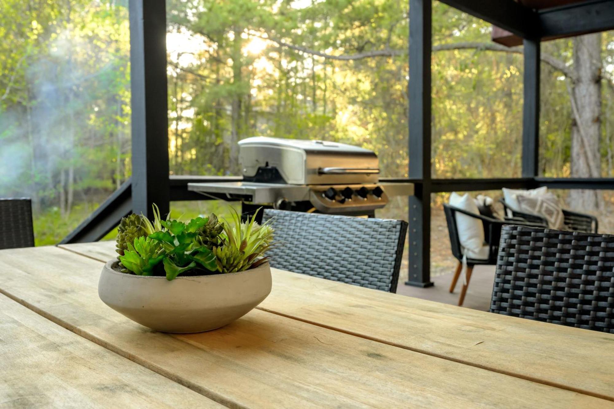 New Farmhouse-Chic Cabin With Hot Tub & Firepit Broken Bow Exterior photo
